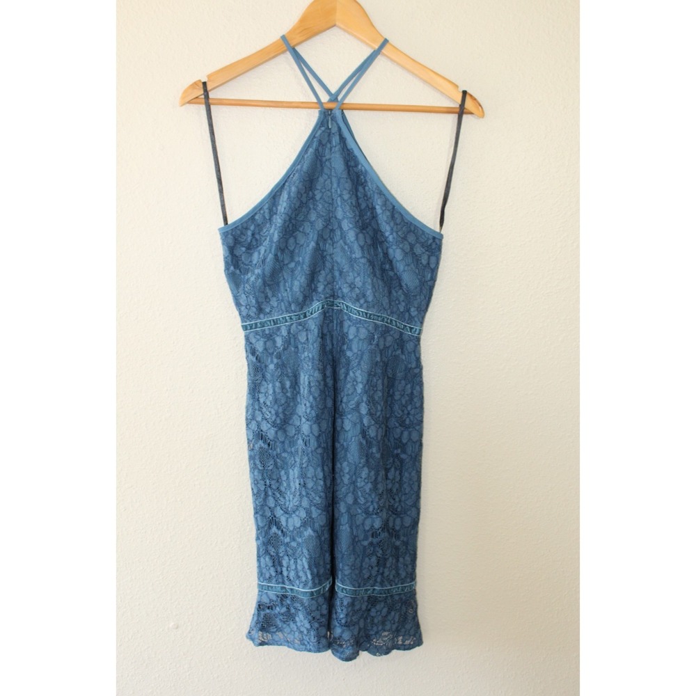 Chelsea 28 Blue Lace Halter Neck Sleeveless Dress S NWT - Picture 4 of 5
